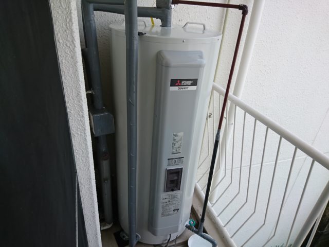 名古屋市昭和区電気温水器交換工事（三菱SRG-375G）